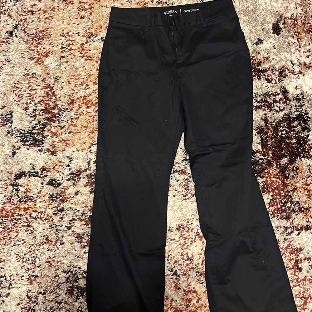 Curvey trousers